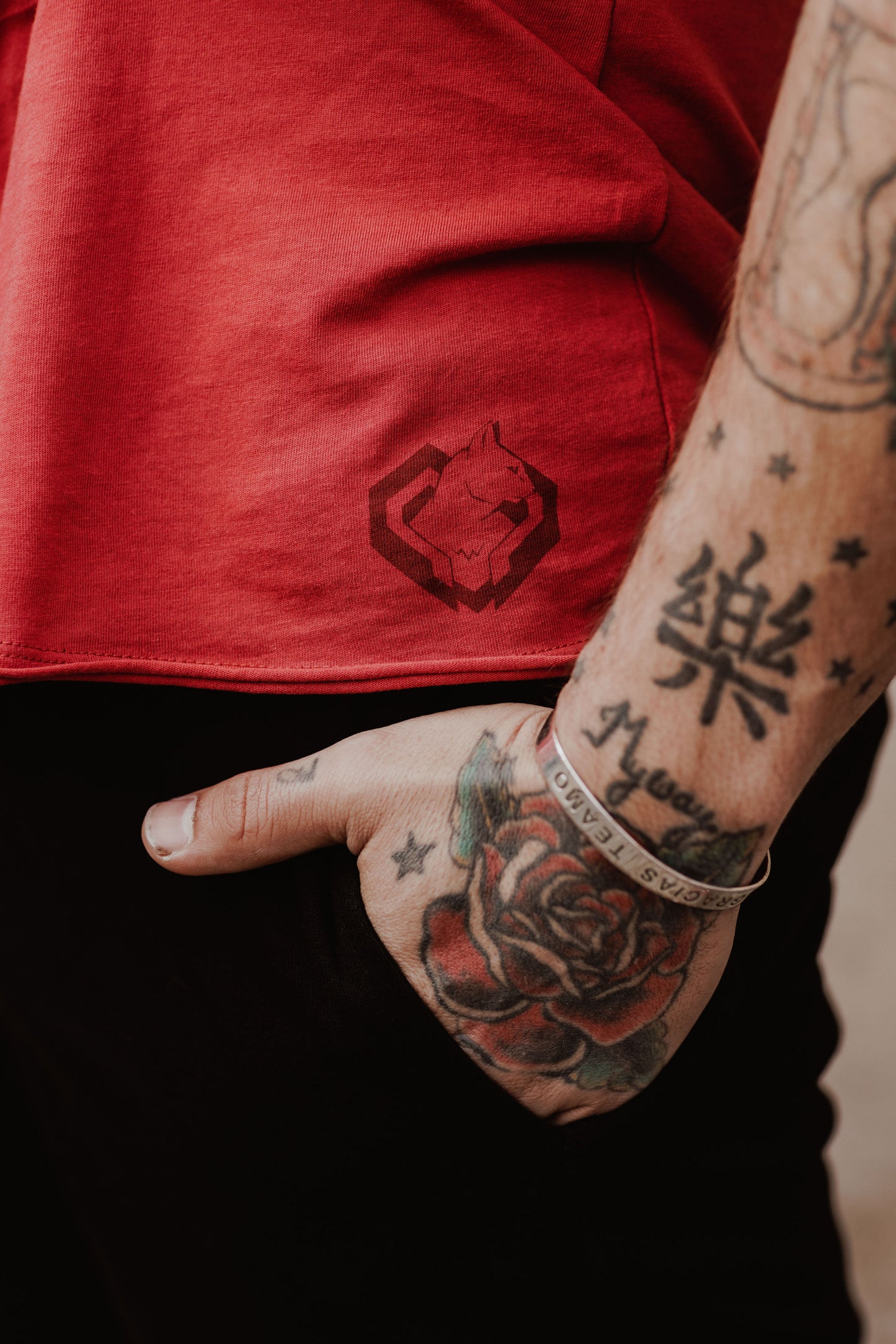 Polera Raw